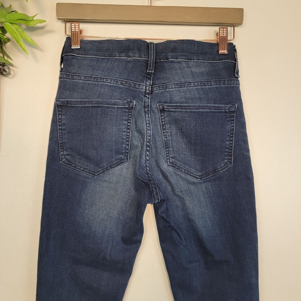 Express Legging High Rise Dark Blue Wash Skinny Soft Stretch Jegging 2 Jeans - Picture 7 of 10